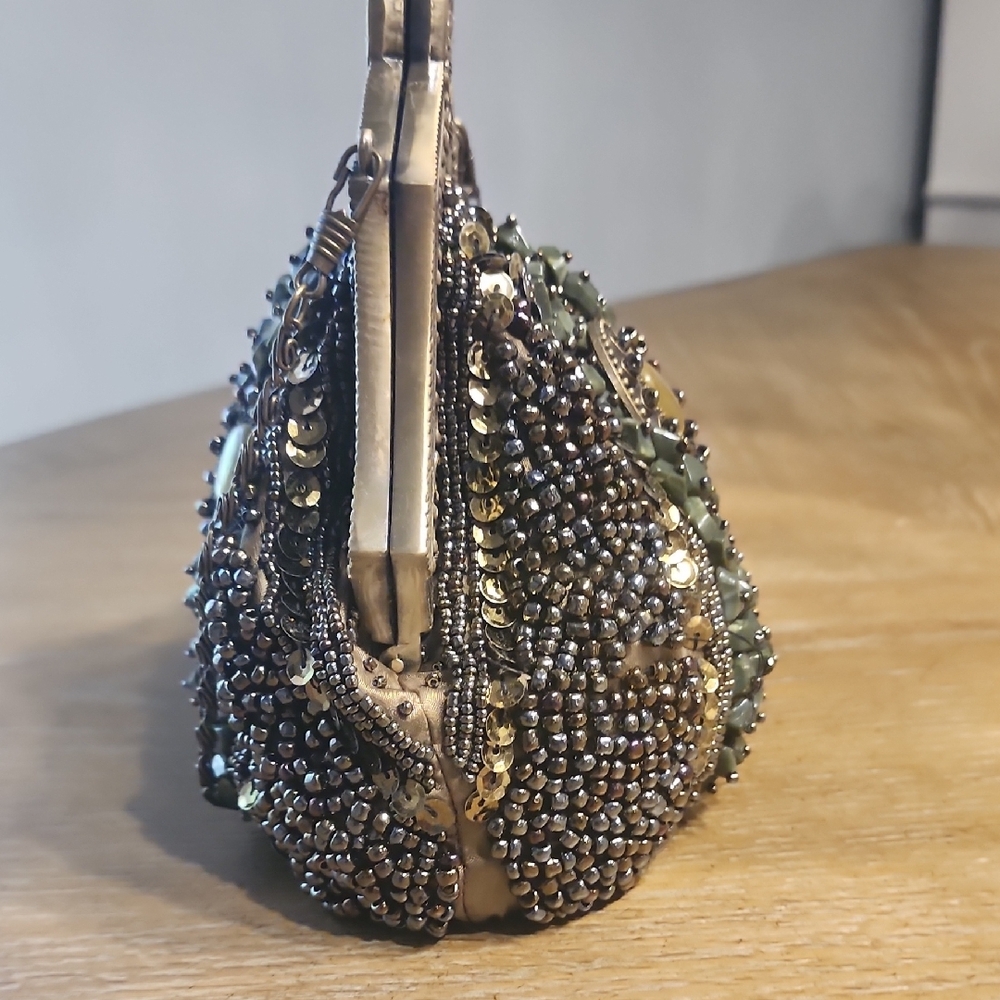 The Pyramid Collection Green and Gold Beaded Clutch - Picture 2 of 4